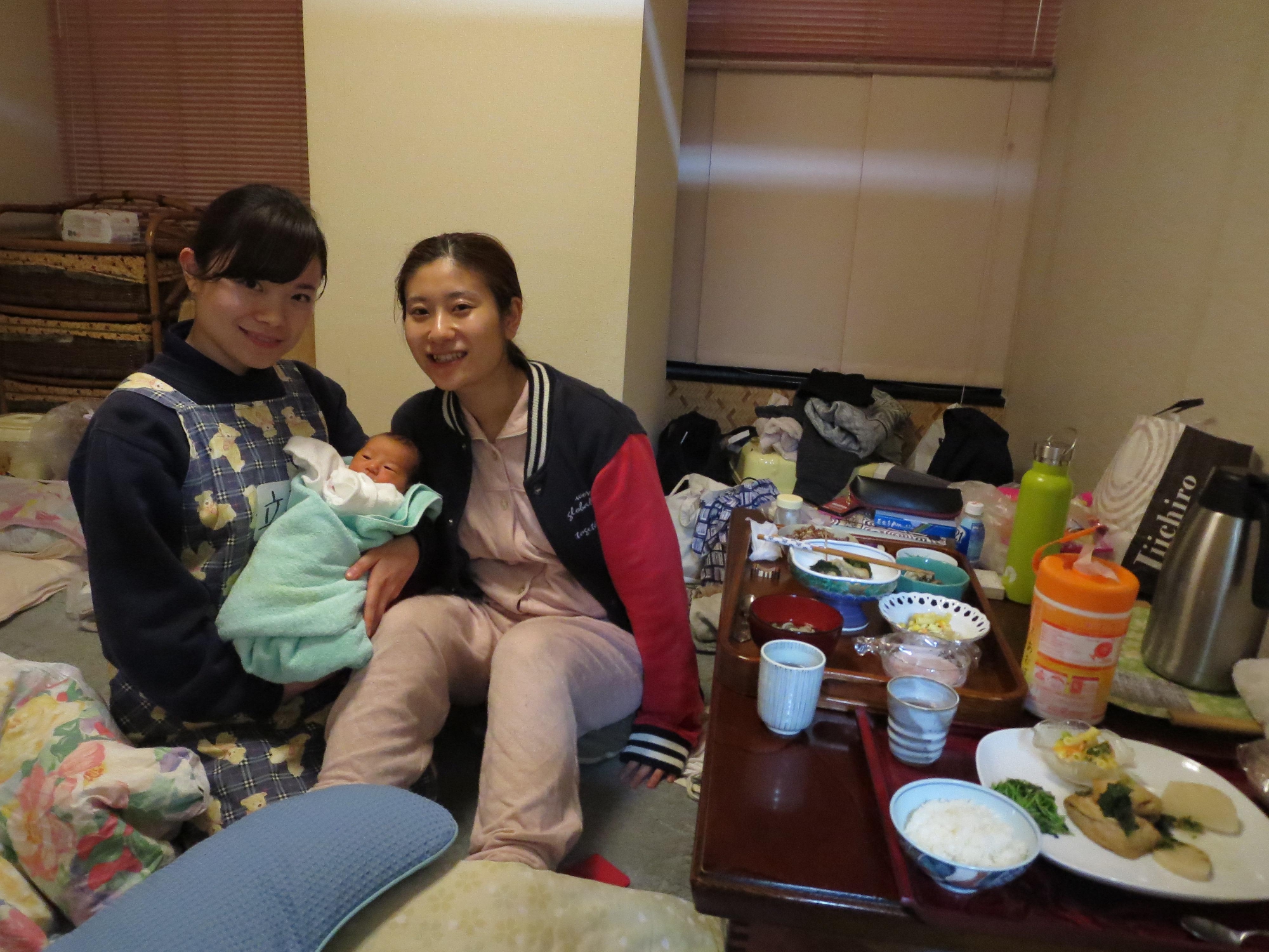 産後のママ・赤ちゃんと助産師学生さん