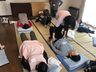 母親学級第2回・妊娠中の骨盤ケア